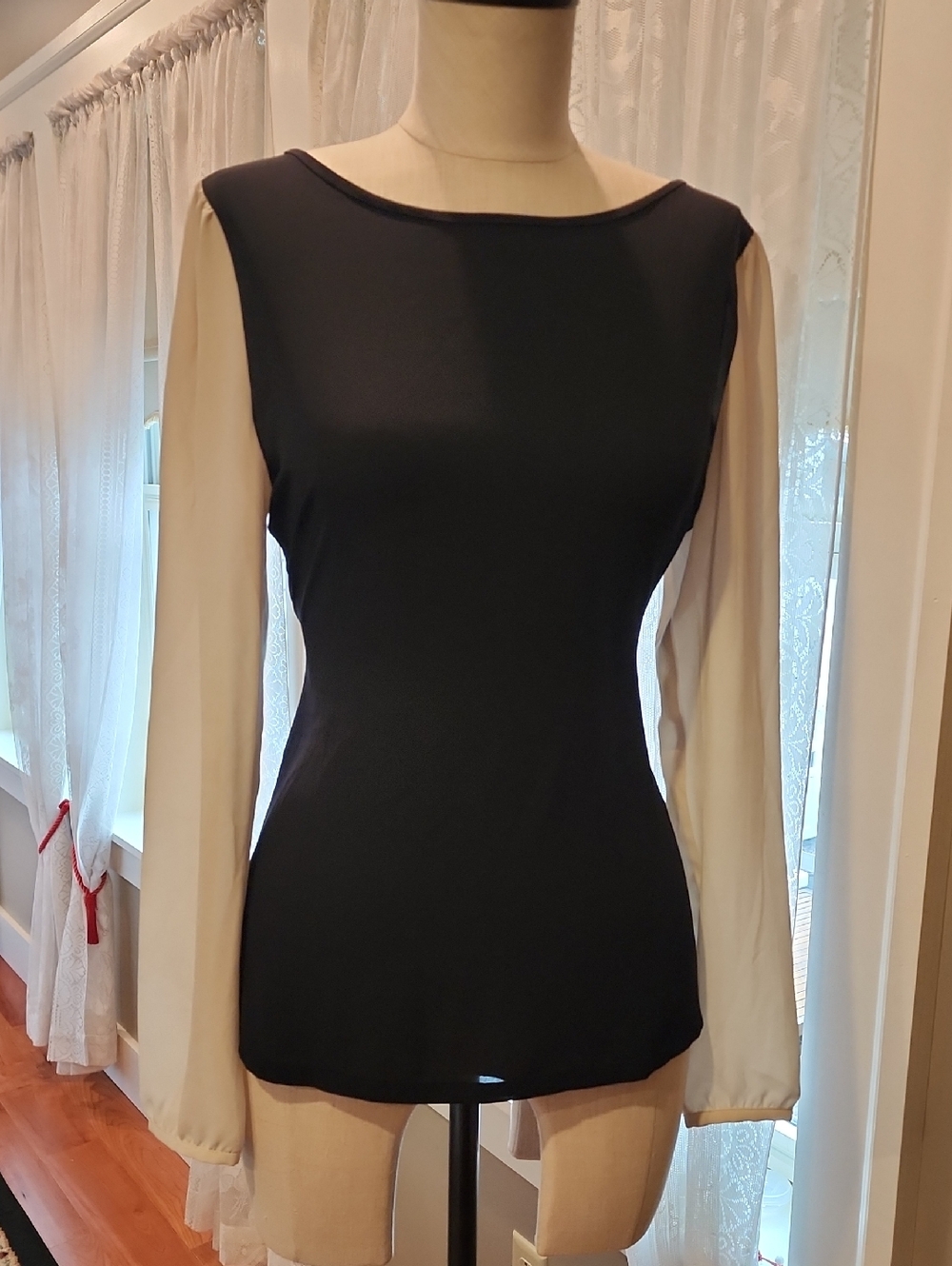 LOFT Black Bodice with Cream Long Sleeves Top